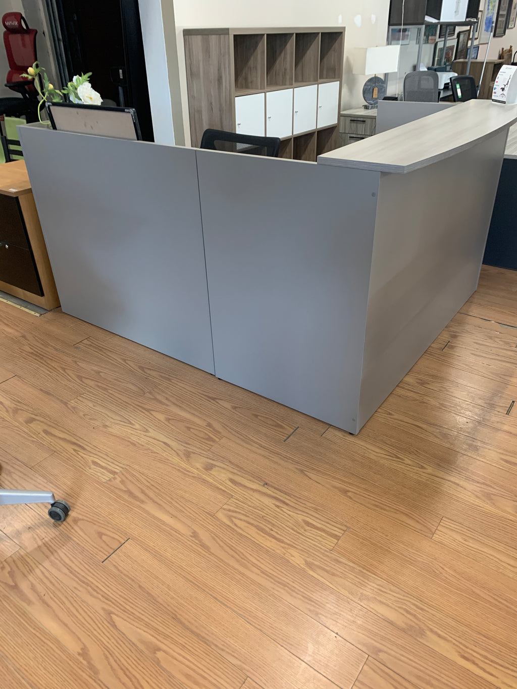 Floor Model IOF Custom Reception Desk-L Shape