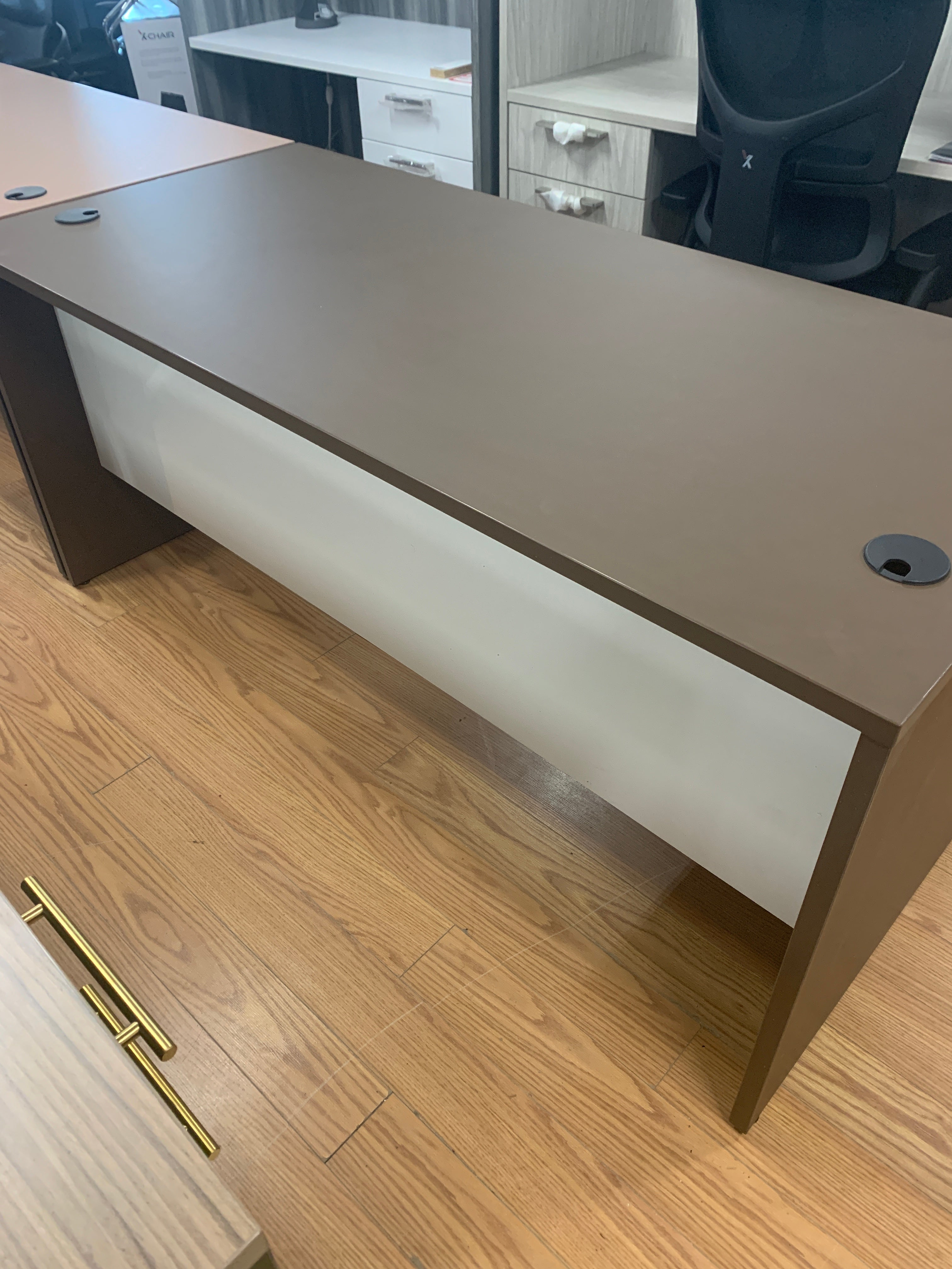 Floor Model IOF Custom Colour Desk Unit